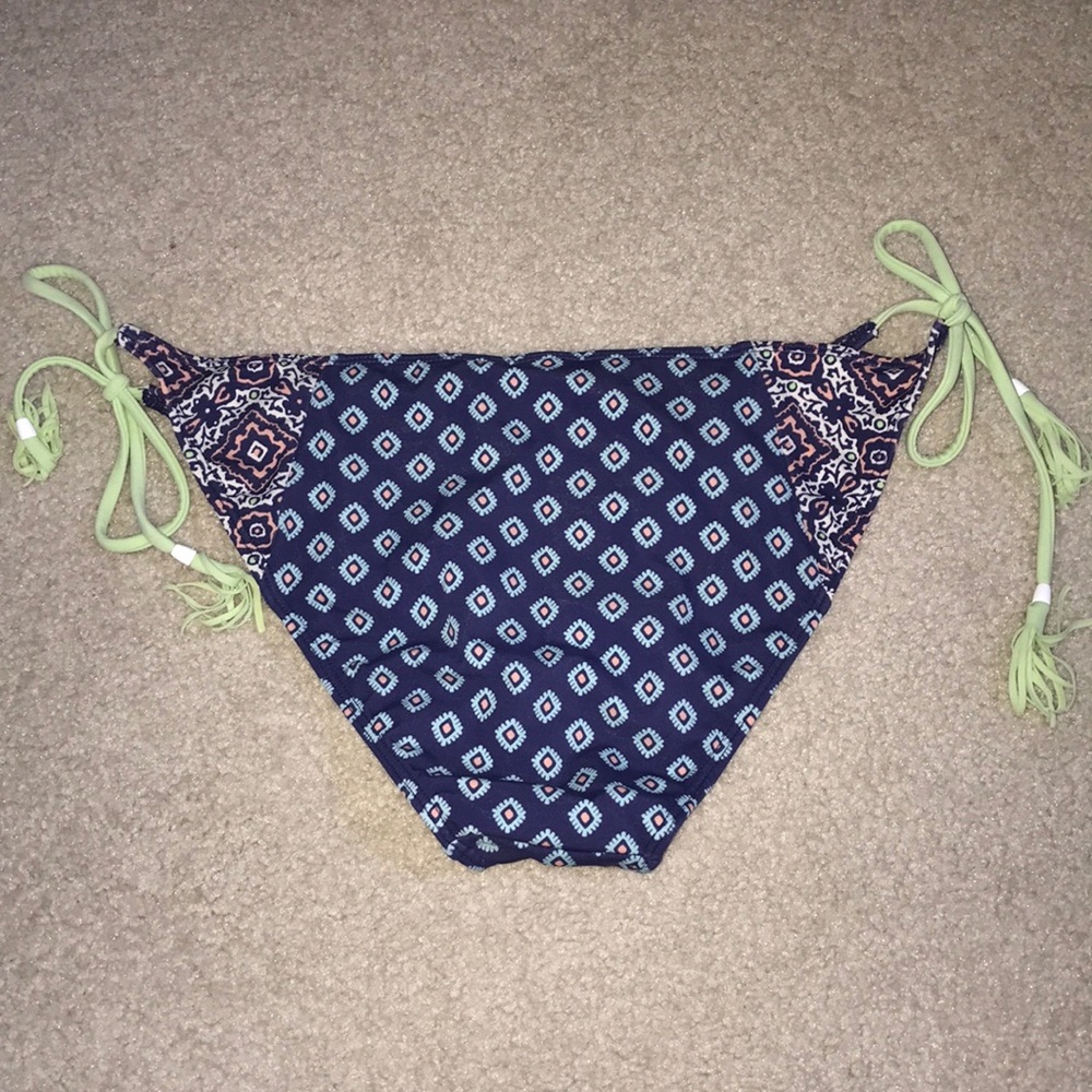 Roxy String Bikini Bottoms - Picture 2 of 4